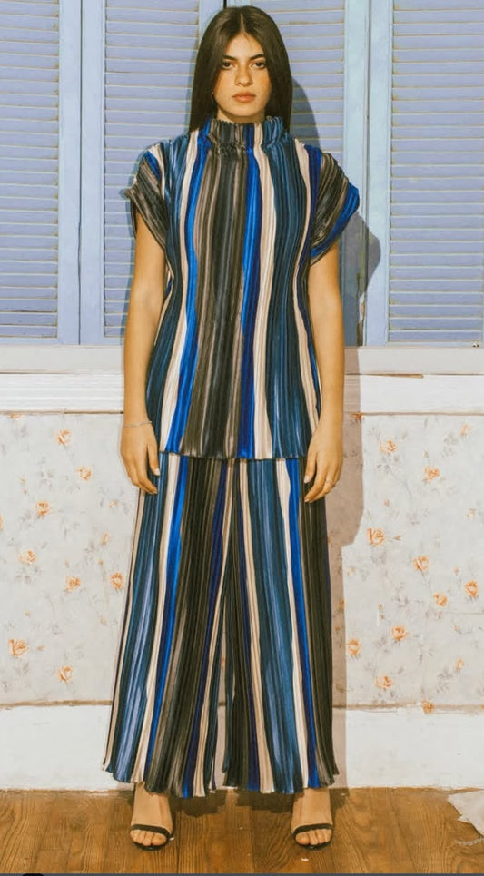 Plisse pleats